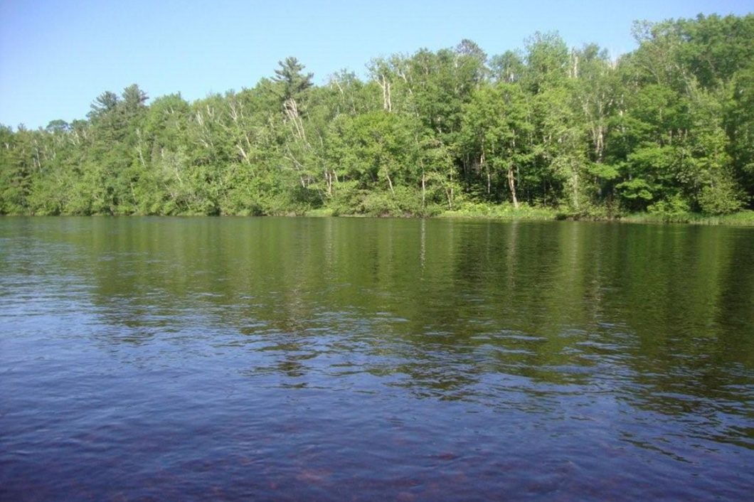 NW WI Waterfront Property on the Chippewa River!
