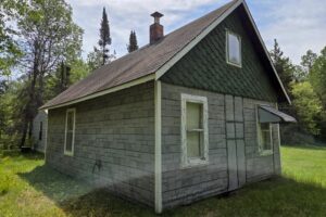 Waterfront land with cabin for sale on Somo River in Lincoln County WI